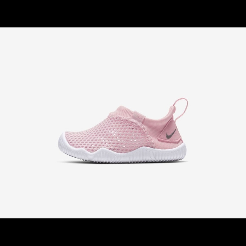 Nike toddler Aqua sock swim water shoe